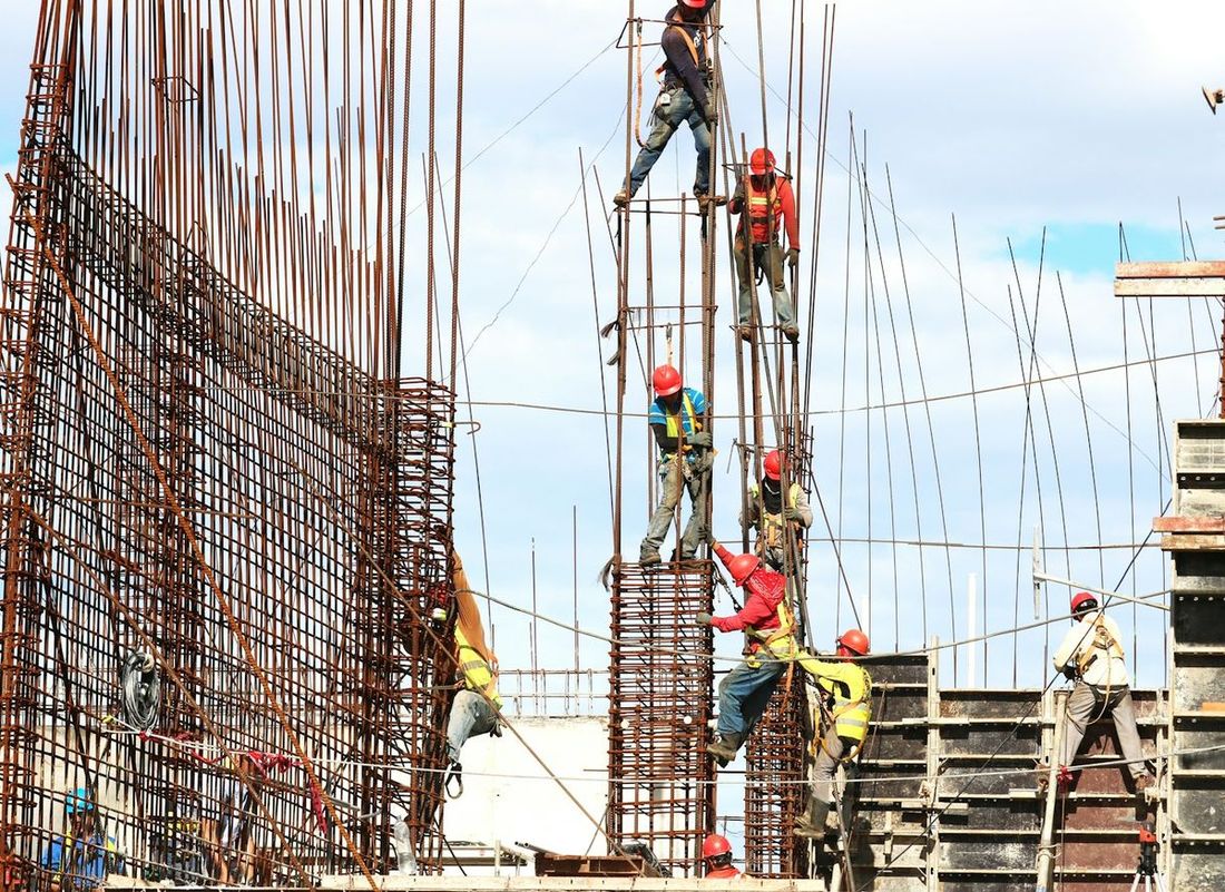Vaciado de concreto en obra civil