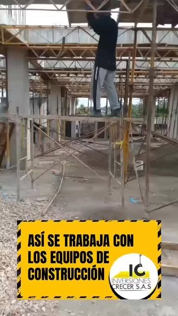 Trabajos en altura sobre andamios de tijera